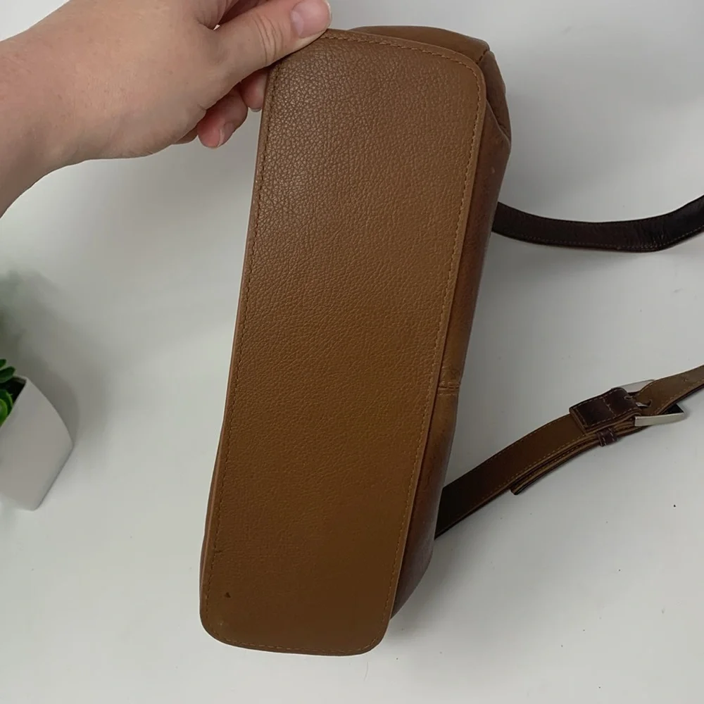 Dockers Crossbody Messenger leather Bag